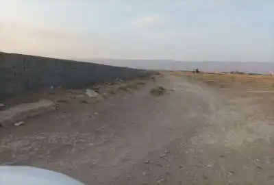 زمین در روستای قبجاق نظرآباد دوطرف ساخته شده ۲۱۰۰ متر