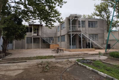 باغ مشجر باشگاه اسب سواری و اسطبل دو هکتار