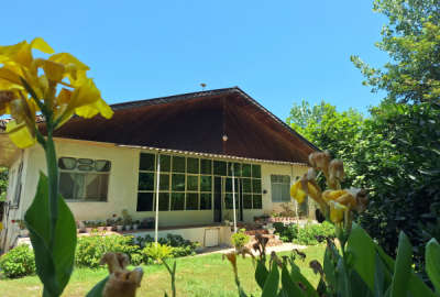 خانه باغ روستایی ۳۰۰۰ متری صومعه سرا روستای صیقلوندان