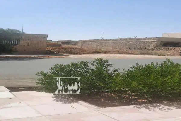 زمین مسکونی به مساحت ۲۷۴ درب از ساختمان - تصویر 2