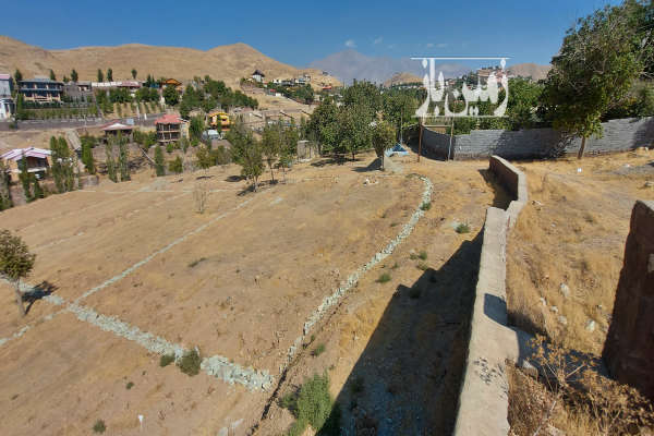 زمین مشجر در روستای زان دارای ۱۲۰ متر بنای قدیمی استخر چاه آب-4