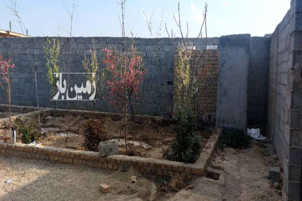 زمین ۳۰۰ متری داخل شهرک چهار دیواری-1