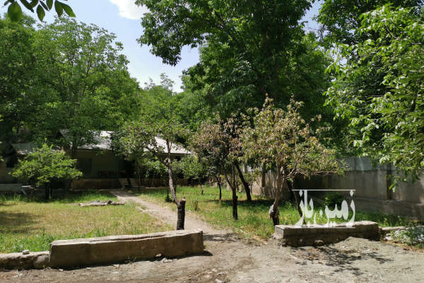 فروش باغ ۱۳۰۰ متر ییلاقی در گیلاوند حصار بالا جنب رودخانه-3