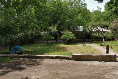 فروش باغ ۱۳۰۰ متر ییلاقی در گیلاوند حصار بالا جنب رودخانه