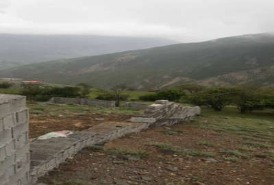 فروش زمین باغی واقع در کوه نمارستاق بالای روستای دره کنار ۴۲۹ متر