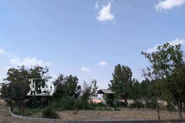 فروش زمین باغی سه نبش حاشیه جاده گلمکان ورودی شهر ۷۵۰۰ متر-2