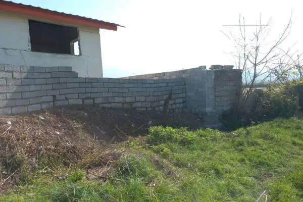 فروش زمین کشاورزی ۲۸۰ متر با بنای نیمه کاره روستای تلیران - تصویر 4
