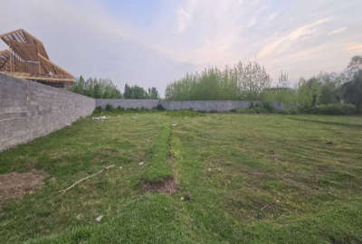 فروش زمین ۹۷۷ متر واقع در سنگر روستای آینه ور