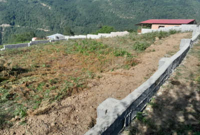 فروش زمین مسکونی در روستای کارمزد با ویو عالی ۱۴۶ متر