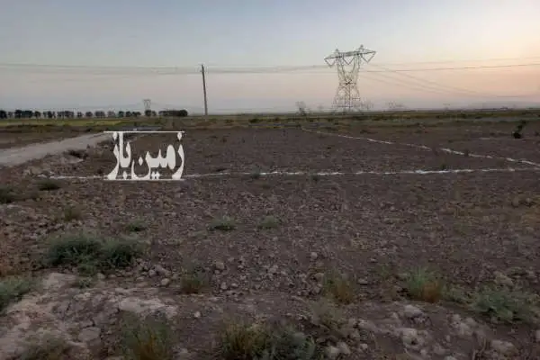 باغی فروشی اب برق گاز سر زمین بر جاده - تصویر 2