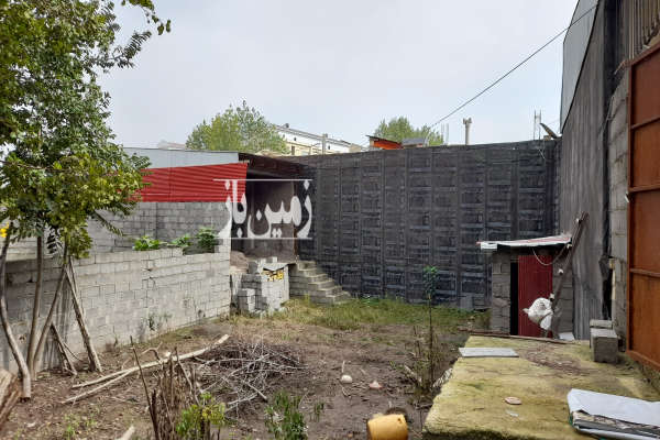 زمین بین میدان نیروی دریایی و امام حسین ۱۷۵ متر-1