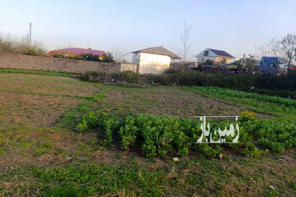 زمین واقع در آبکنار کاربری باغ دارای سند تک برگ سبز-1