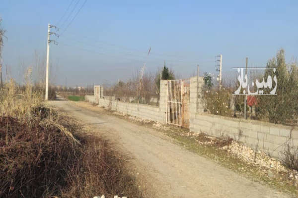 زمین دور حصار شده منطقه ی آکند ساری-2