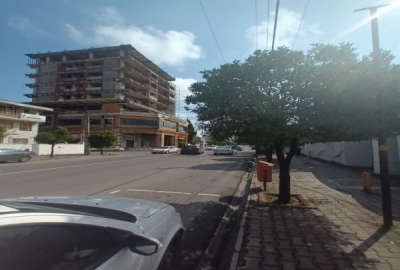 زمین ۹۲۰متر با بنای قدیمی نوشهر خیابان رازی