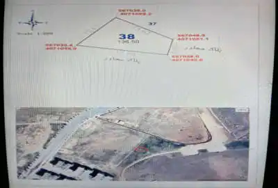زمین در شهرک جنب اپارتمانهای مسکن ملی ۱۳۶ متر