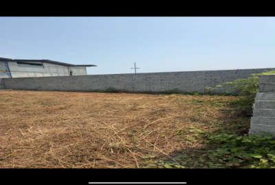 زمین صنعتی ۳۲۱ متر چسبیده به میدان تره بارِ در حال ساخت