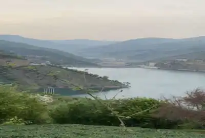 زمین روستای افراچال چشم انداز سد سلیمان تنگه ۳۹۶ متر