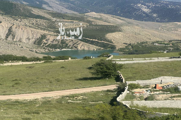 زمین ۴۰۰متری بین مرزنآباد و کلاردشت-1