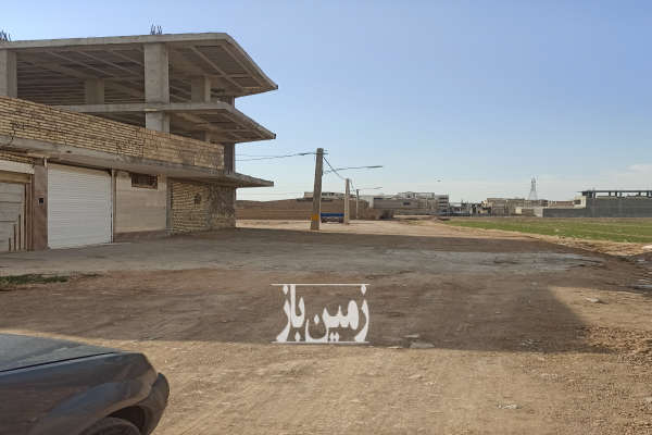 زمین مسکونی ۹۴ متر خمینی شهر خیابان کهندژ-3