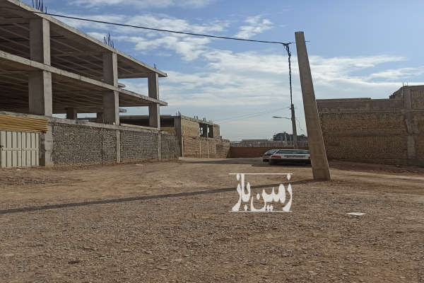 زمین مسکونی ۹۴ متر خمینی شهر خیابان کهندژ-4