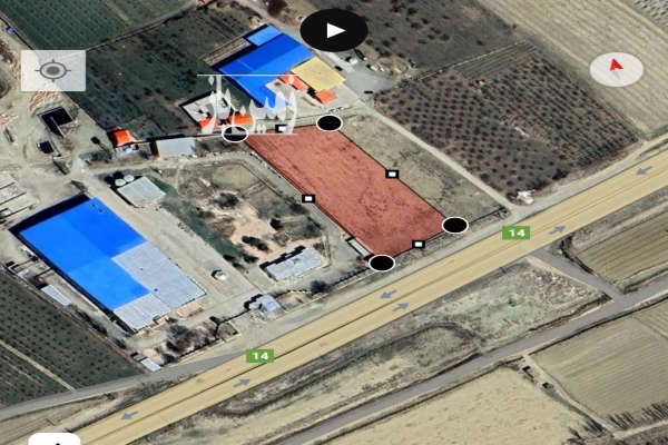 زمین صنعتی تجاری بر جاده صلی تبریز به سلماس ۴۶۵۰ متر-2