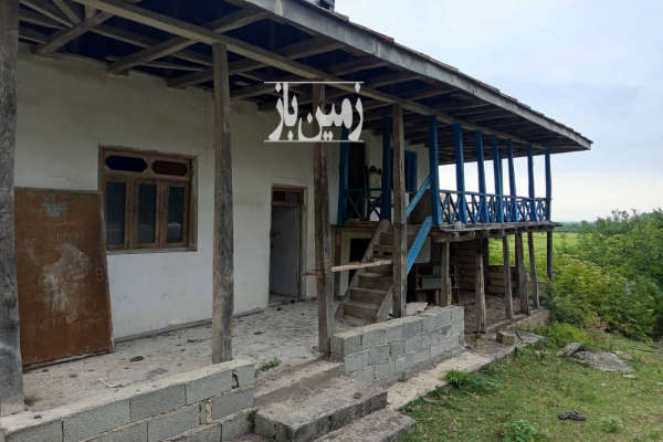 زمین مسکونی کوهپایه ای با بنا سنتی حومه ماسال ۲۷۰ متر-1