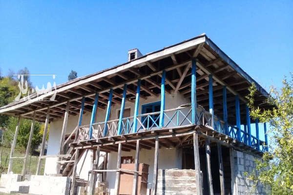 زمین مسکونی کوهپایه ای با بنا سنتی حومه ماسال ۲۷۰ متر-4