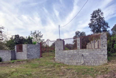 زمین مسکونی دارای پروانه شیرگاه روستای برنجستانک ۱۸۰۰ متر