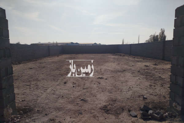 زمین ۴دیواری بر خیابان اصلی کلین شهرکی ۵۵۴ متر-2