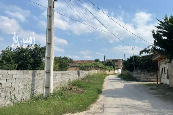زمین داخل بافت روستایی ۶۰۰ متر - تصویر 3