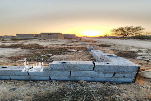 زمین دربندرمقام شهرستان پارسیان ۱۰۳۷ متر-2