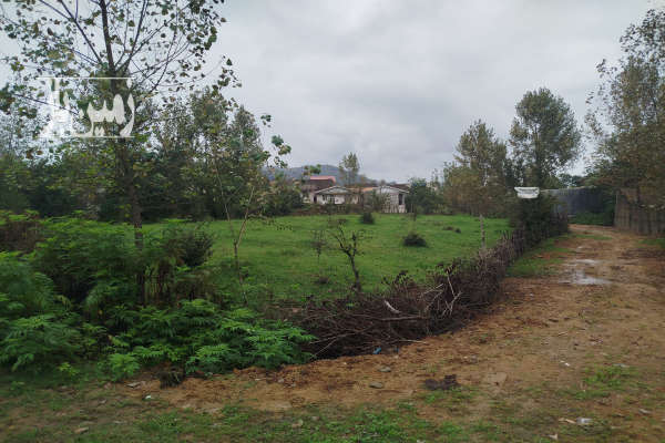 زمین ویلایی دونبش از دو طرف کوچه داره-1