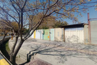 خانه کلنگی ۲۵۰ متر زمین نجف اباد خیابان شریعتی