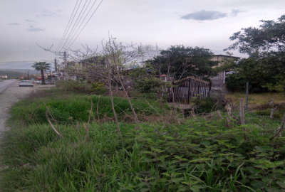 زمین بر جاده اصلی قابلیت ساخت ۹۰۰ متر