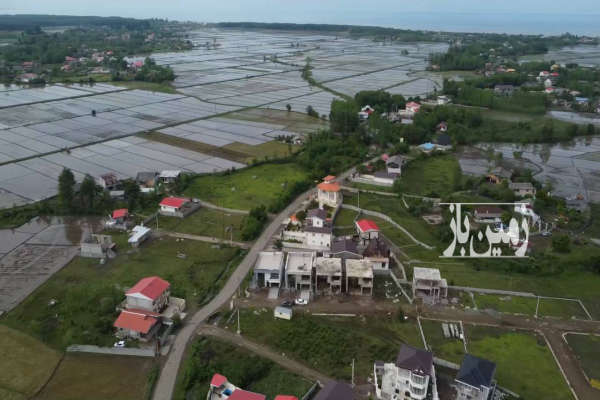 زمین مسکونی با پروانه ساختمان پره سر دیناچال ۳۰۰ متر-1