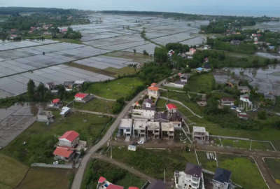 زمین مسکونی با پروانه ساختمان پره سر دیناچال ۳۰۰ متر