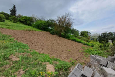 زمین مسکونی ۱۵۰ متری در شهر هولار داخل بافت