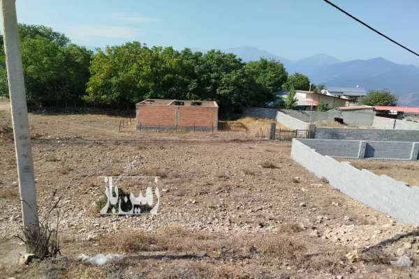 زمین همراه نیمه کاره کجور روستای لشکنار ۲۴۰ متر-1