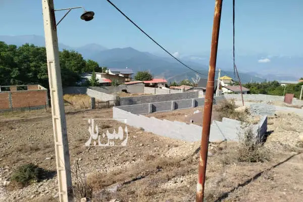 زمین همراه نیمه کاره کجور روستای لشکنار ۲۴۰ متر - تصویر 2