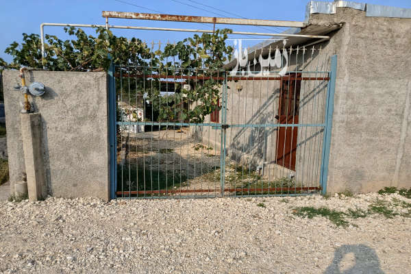 خونه باغ در شهر رستمکلا با ۲۸۰ متر زمین-1