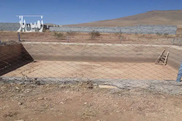 باغ ۳ ساله فنس کشی داران روستای حصور ۳۰۰۰ متر - تصویر 2