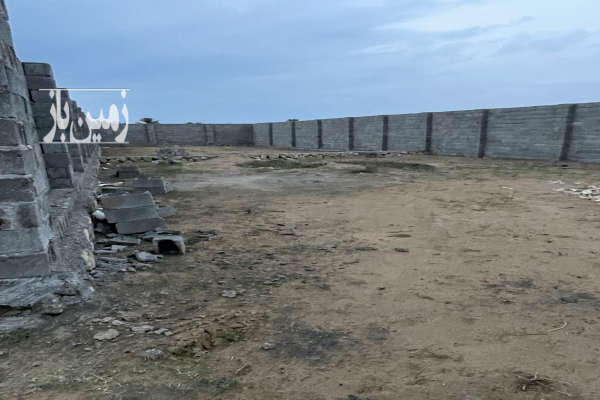 زمین دیوارکشی شده در گورک سرتل ۴۱۱ متر-1