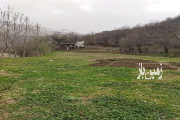 زمین ییلاقی با کلبه ۱۶۰۰ متر-2