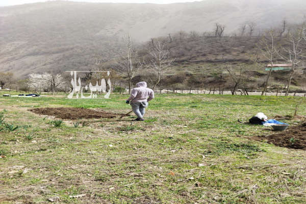 زمین ییلاقی با کلبه ۱۶۰۰ متر-4