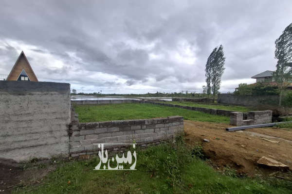 زمین ۳۰۰ متر مسکونی محصور خوش قیمت-2