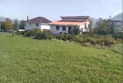 زمین کلاردشت ۱۰۸۰۰ متر بر جاده عباس آباد حسن کیف