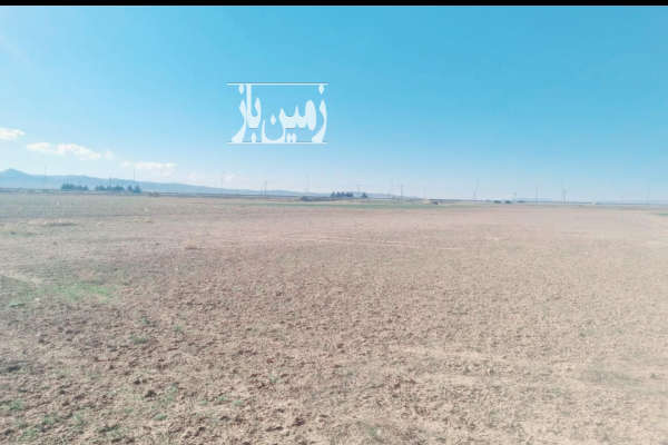 زمین کشاورزی ابتدای جاده پوینک به خورین ۳۱۰۰ متر-1