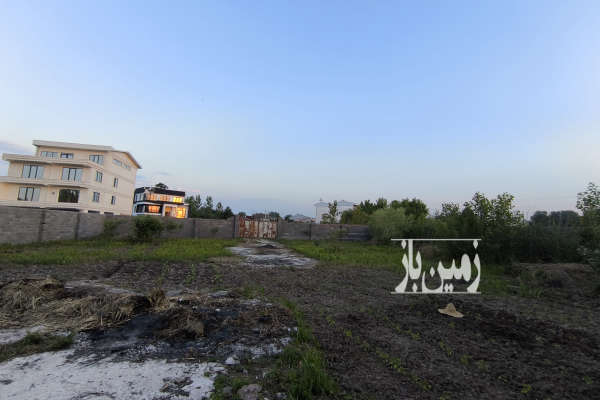 زمین دو بر سند دار و مسکونی در رشت ۸۵۲ متر-1