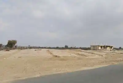 زمین در منوجان ابتدای جاده دهنو به ماه کنگان ۲۰۰ متر