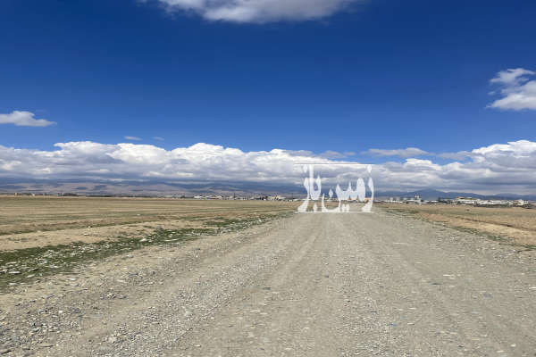 زمین واقع در ساوجبلاغ نزدیک ریل اهن ۱۰۰۰ متر-1